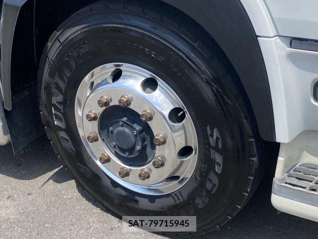 Nissan QUON 2018-07 8337532-2