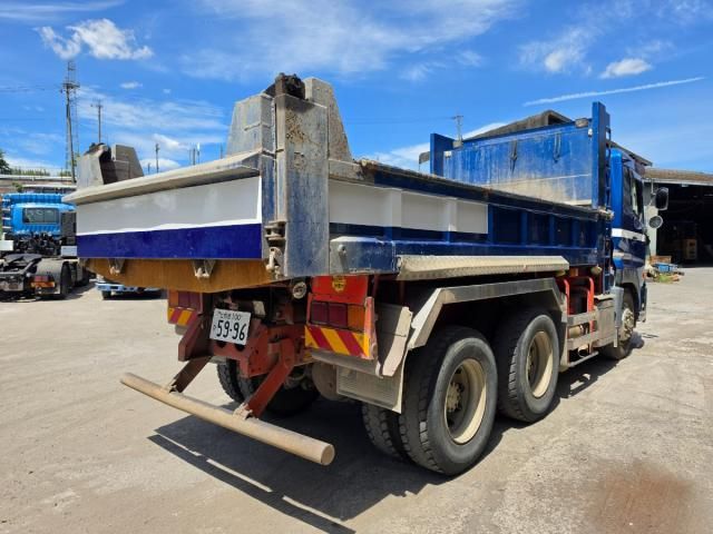 Nissan QUON 2015-01 8331974-3