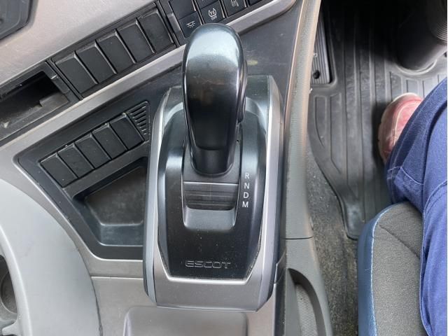 Nissan QUON 2018-10 8331972-21