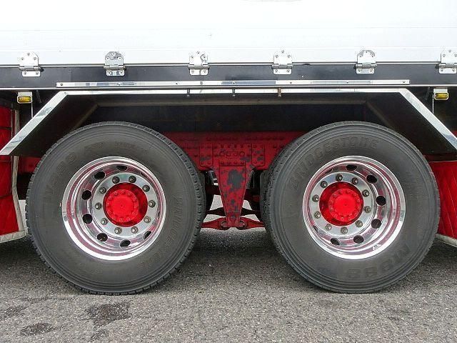 Nissan QUON 2021-07 8331970-21