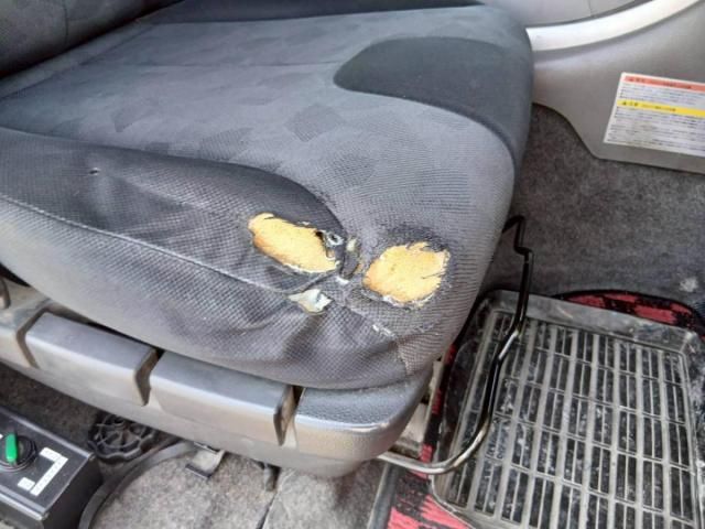 Nissan QUON 2017-12 8331989-20