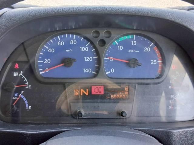 Nissan QUON 2017-12 8331989-22