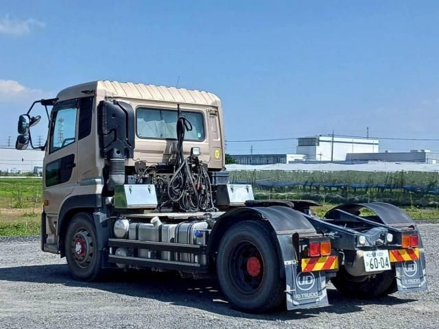 Nissan QUON 2017-12 8331989-7