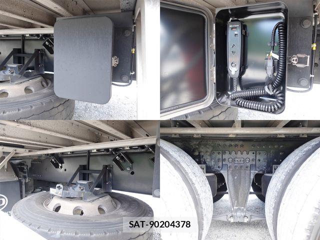 Nissan QUON 2018-05 8337533-15