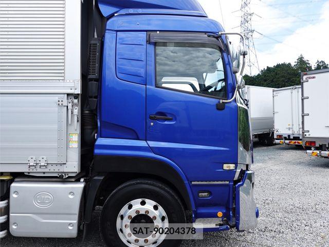 Nissan QUON 2018-05 8337533-2