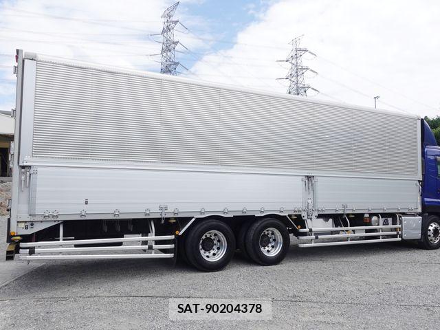 Nissan QUON 2018-05 8337533-3