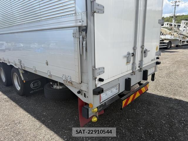 Nissan QUON 2021-01 8355441-25