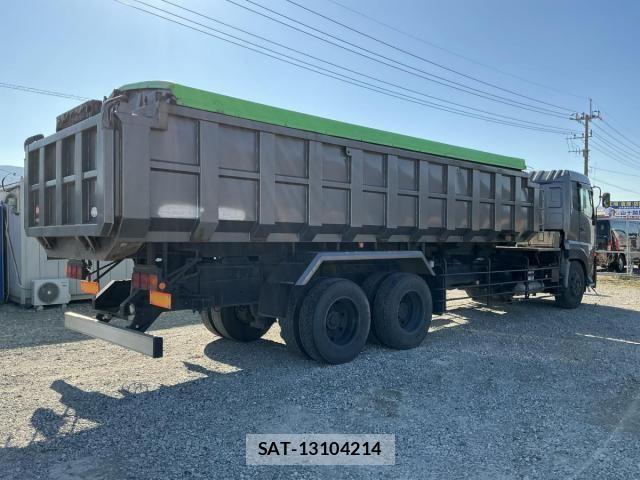 Nissan QUON 2010-05 8355440-9