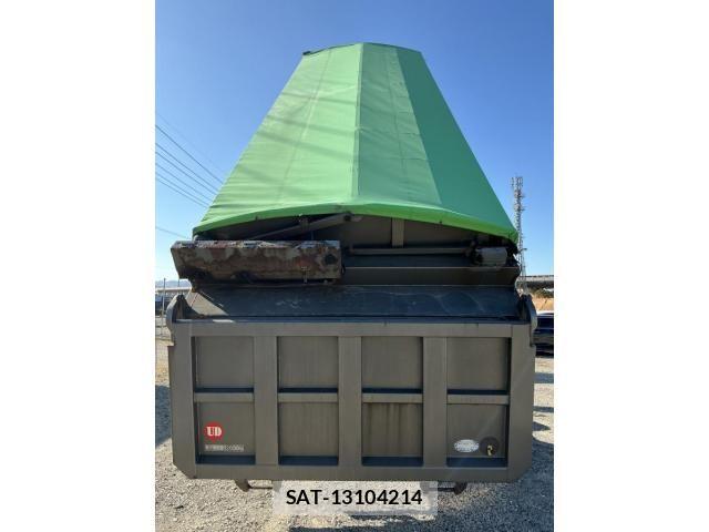 Nissan QUON 2010-05 8355440-16