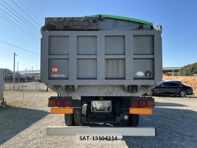 Nissan QUON 2010-05 8355440-7