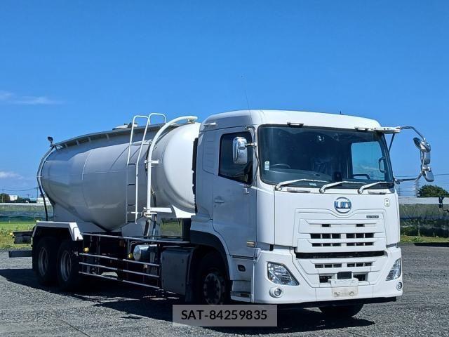 Nissan QUON 2021-01 8368256-6