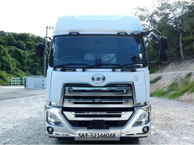Nissan QUON 2020-03 8368257-1