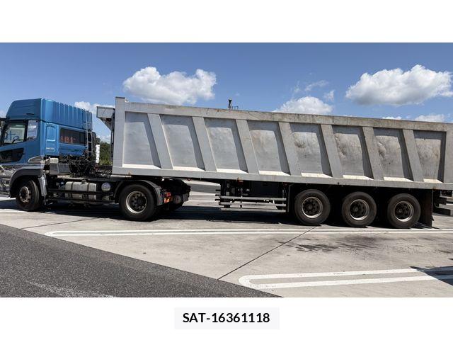 Nissan QUON 2019-07 8414596-1