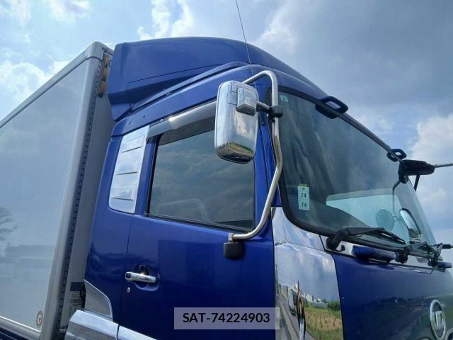 Nissan QUON 2016-01 8414598-18