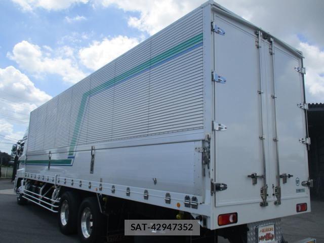 Nissan QUON 2019-07 8414599-9