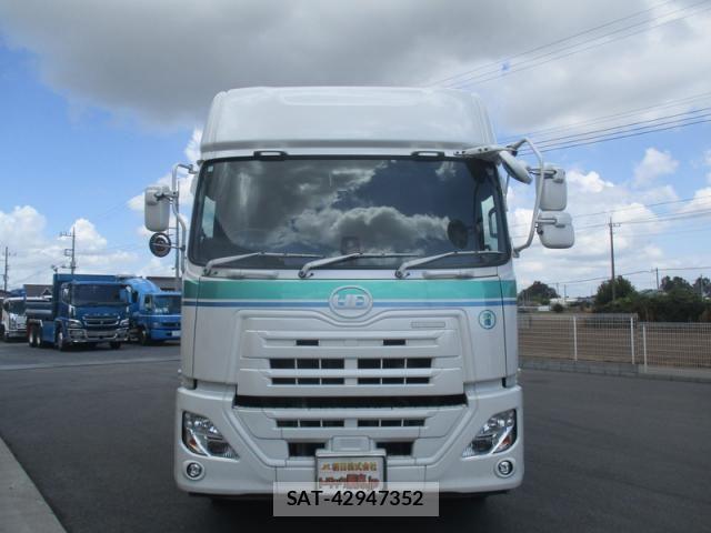 Nissan QUON 2019-07 8414599-4