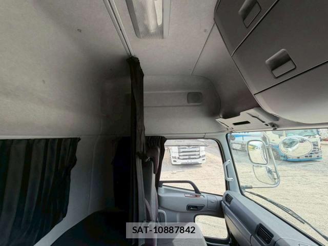 Nissan QUON 2022-01 8414595-20