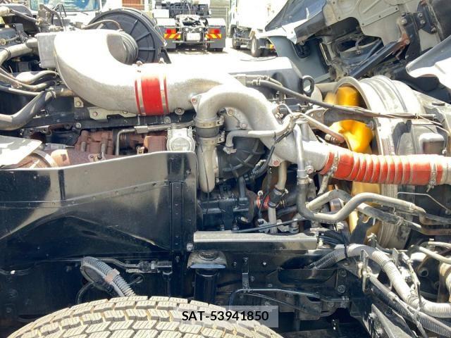 Nissan QUON 2014-06 8414597-17