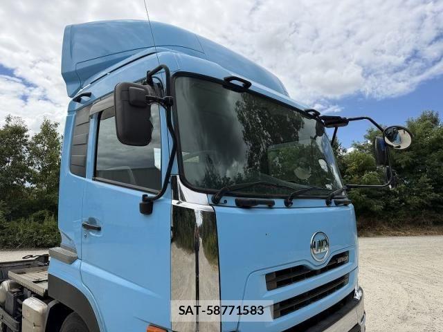 Nissan QUON 2015-01 8414600-19
