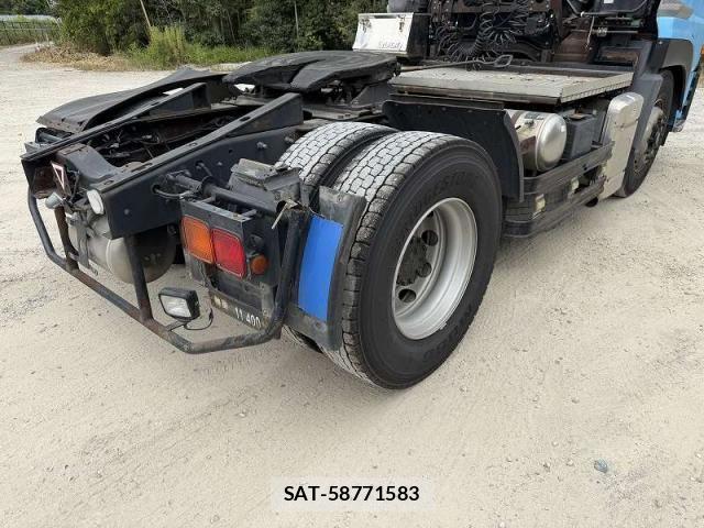 Nissan QUON 2015-01 8414600-28