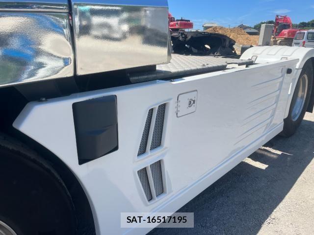 Nissan QUON 2024-01 8414591-20