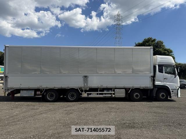 Nissan QUON 2021-01 8485973-13