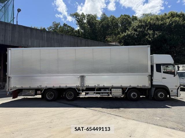 Nissan QUON 2021-01 8485969-13