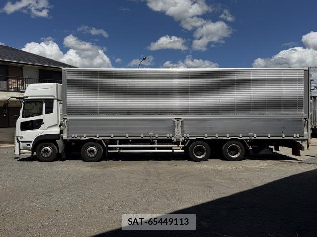 Nissan QUON 2021-01 8485969-5