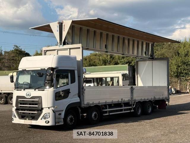 Nissan QUON 2021-01 8485972-19