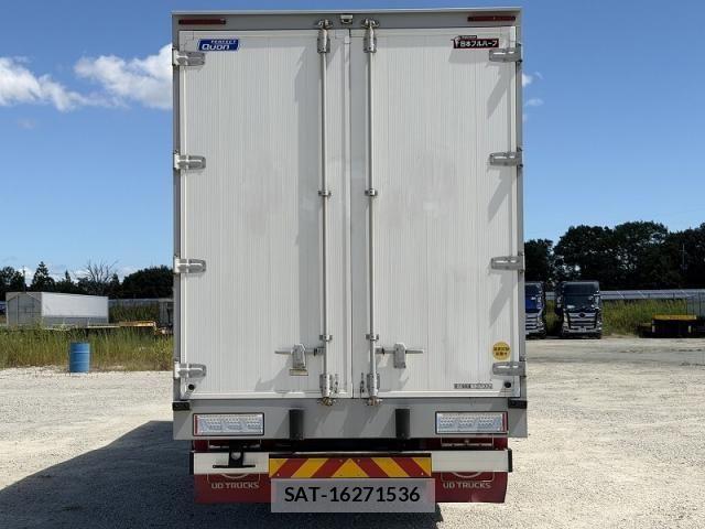 Nissan QUON 2021-01 8485974-9