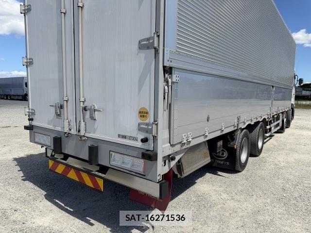 Nissan QUON 2021-01 8485974-29