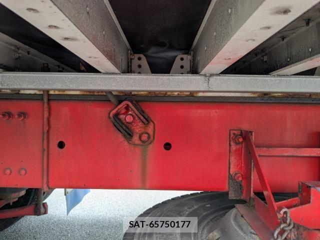 Nissan QUON 2019-03 8526801-9
