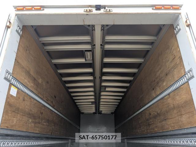 Nissan QUON 2019-03 8526801-18