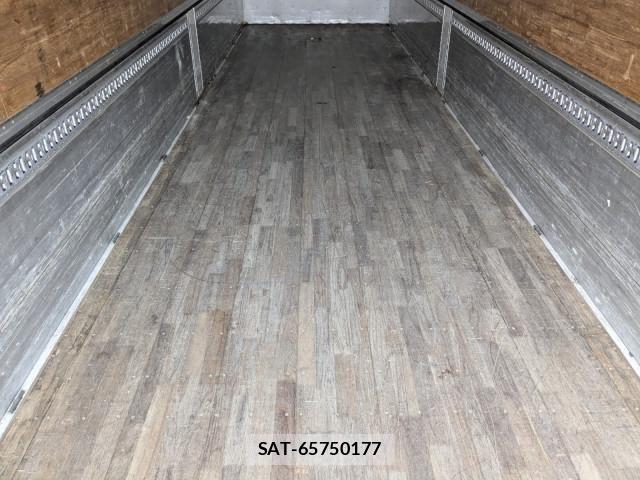 Nissan QUON 2019-03 8526801-19