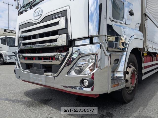 Nissan QUON 2019-03 8526801-23