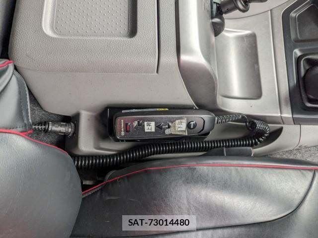 Nissan QUON 2019-07 8526797-25