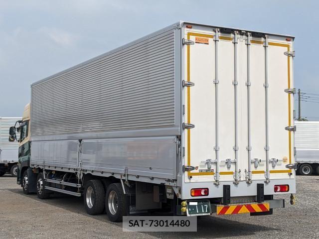 Nissan QUON 2019-07 8526797-2
