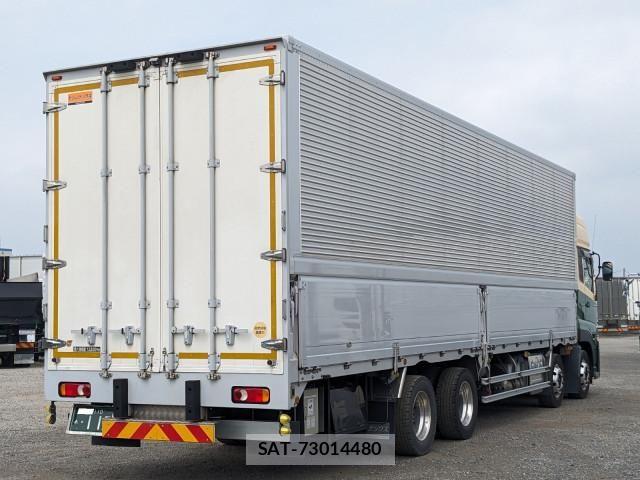 Nissan QUON 2019-07 8526797-3