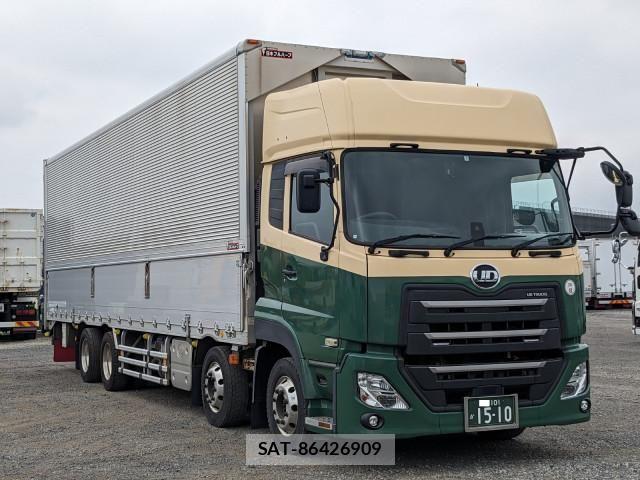 Nissan QUON 2020-03 8526795-1