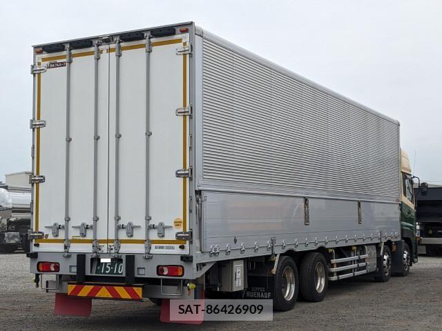 Nissan QUON 2020-03 8526795-3