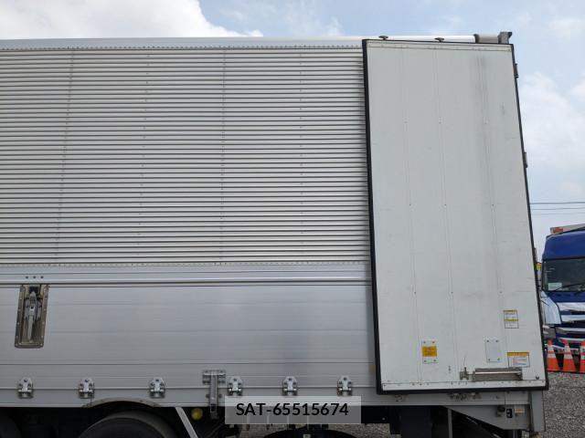 Nissan QUON 2019-07 8526796-17