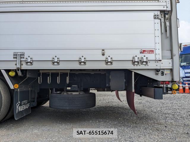 Nissan QUON 2019-07 8526796-18