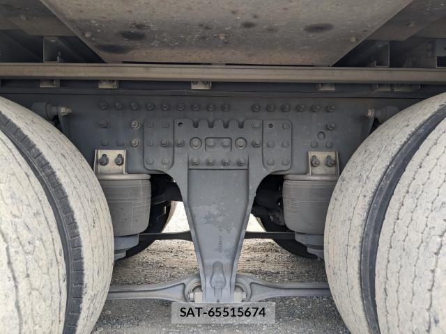 Nissan QUON 2019-07 8526796-20