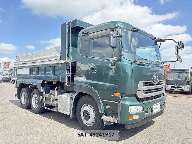 Nissan QUON 2014-12 8526799-1