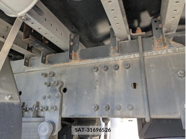 Nissan QUON 2018-07 8526798-22