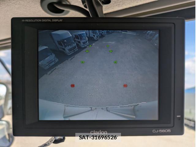 Nissan QUON 2018-07 8526798-25