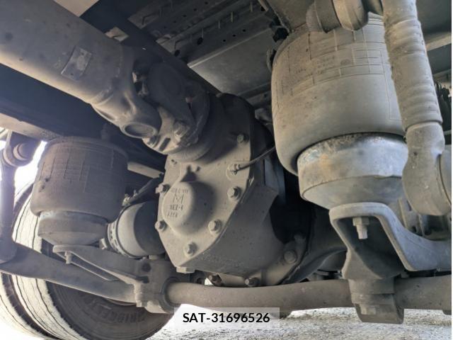 Nissan QUON 2018-07 8526798-27
