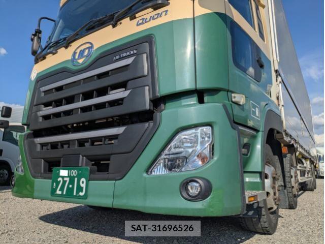Nissan QUON 2018-07 8526798-4