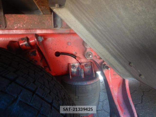 Nissan QUON 2014-12 8563319-27