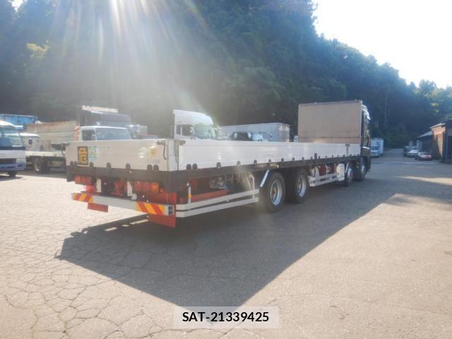 Nissan QUON 2014-12 8563319-6